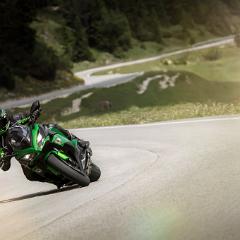 17MY Ninja 1000 Shot 16 US  KME 2289 Dolomites